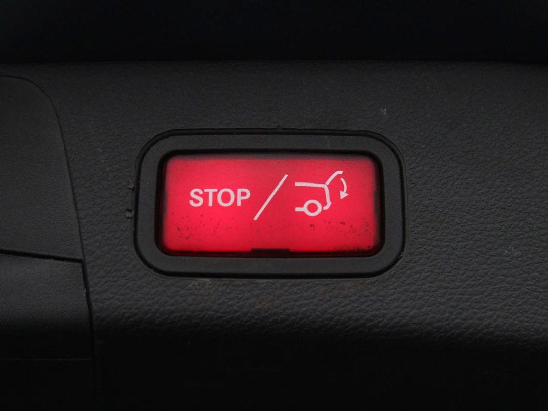 Mercedes-Benz C300 | 47