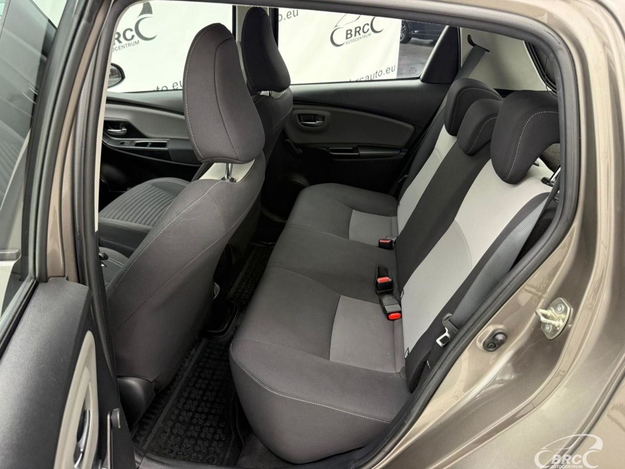 Toyota Yaris | 5
