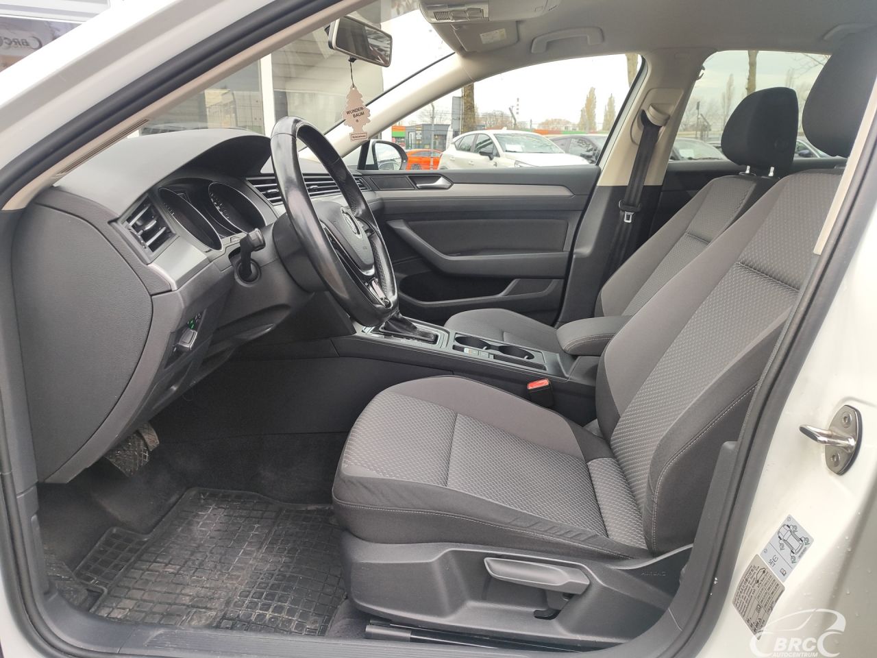 Volkswagen Passat | 19