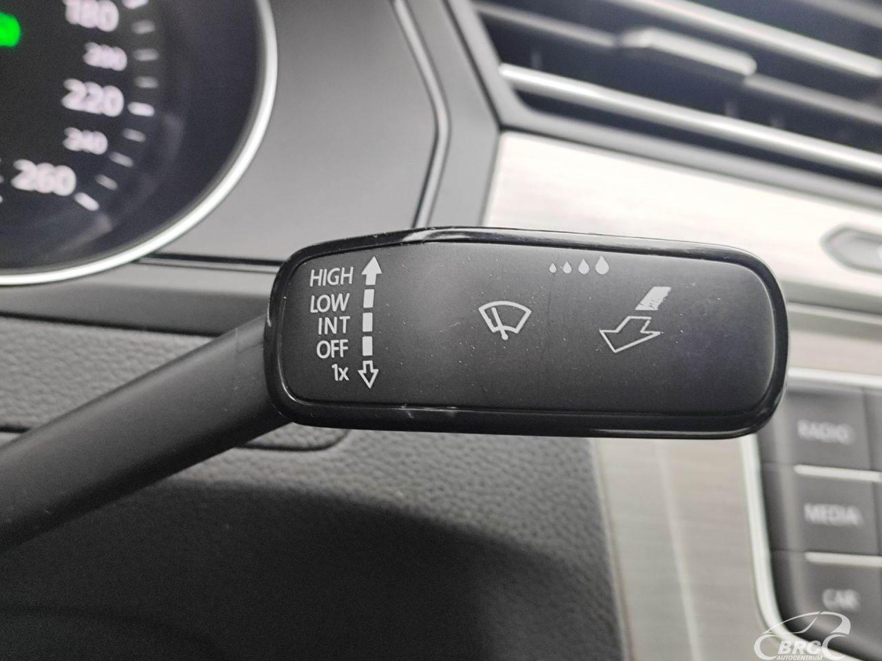 Volkswagen Passat | 25