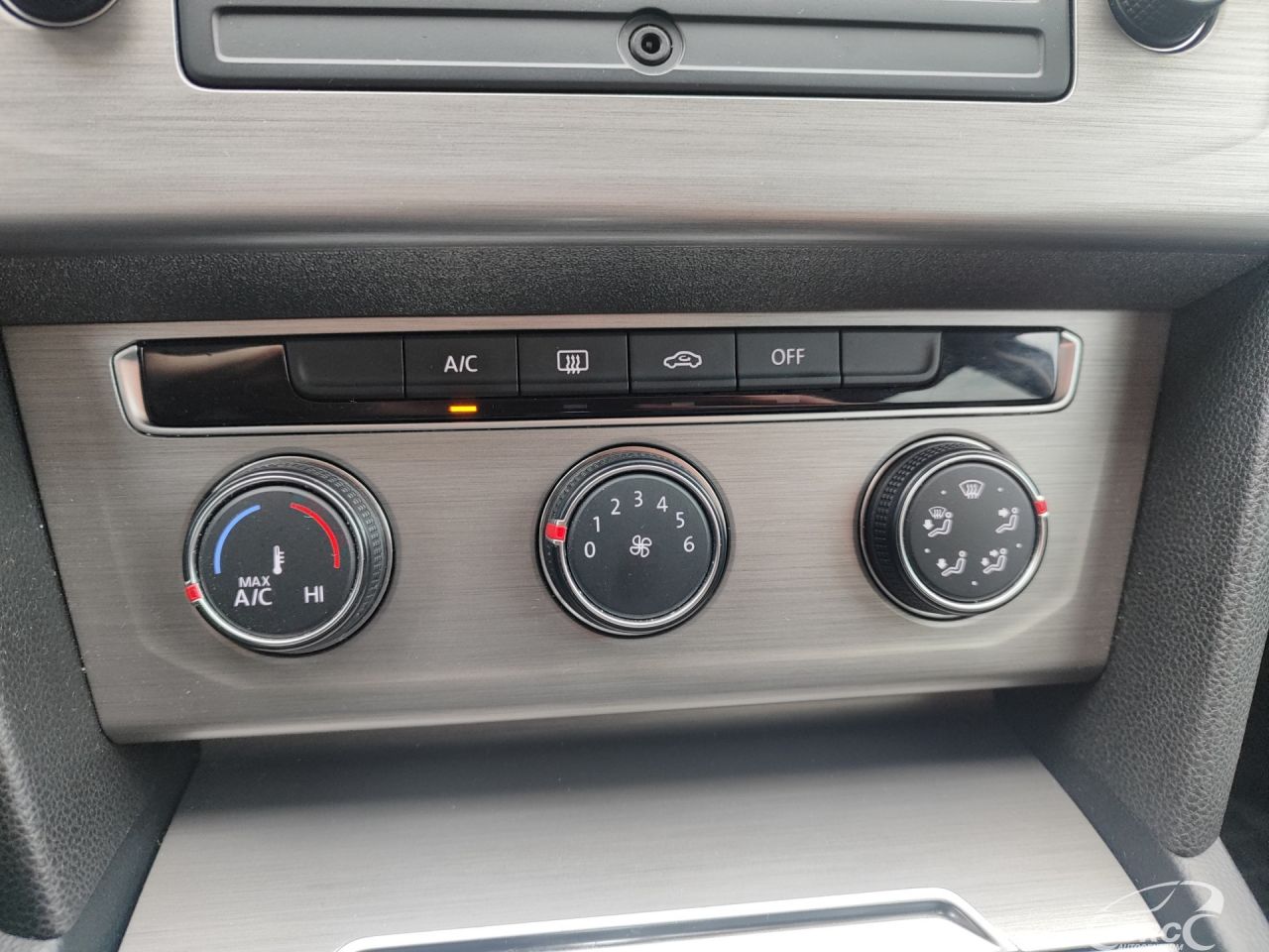 Volkswagen Passat | 29