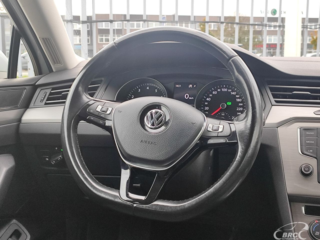 Volkswagen Passat | 14