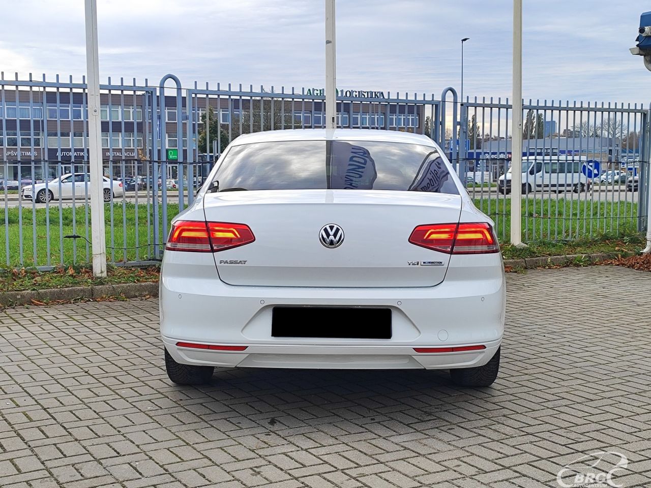 Volkswagen Passat | 32