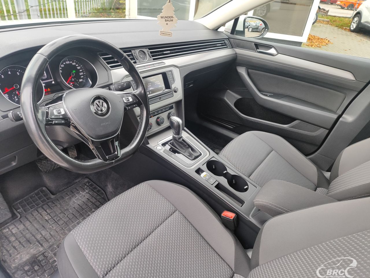Volkswagen Passat | 18