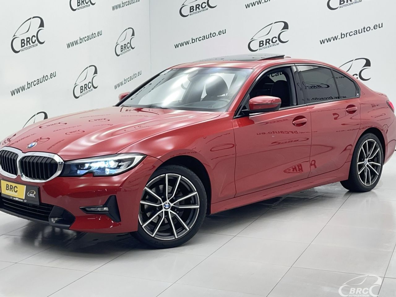 BMW 320, 2.0 l., saloon