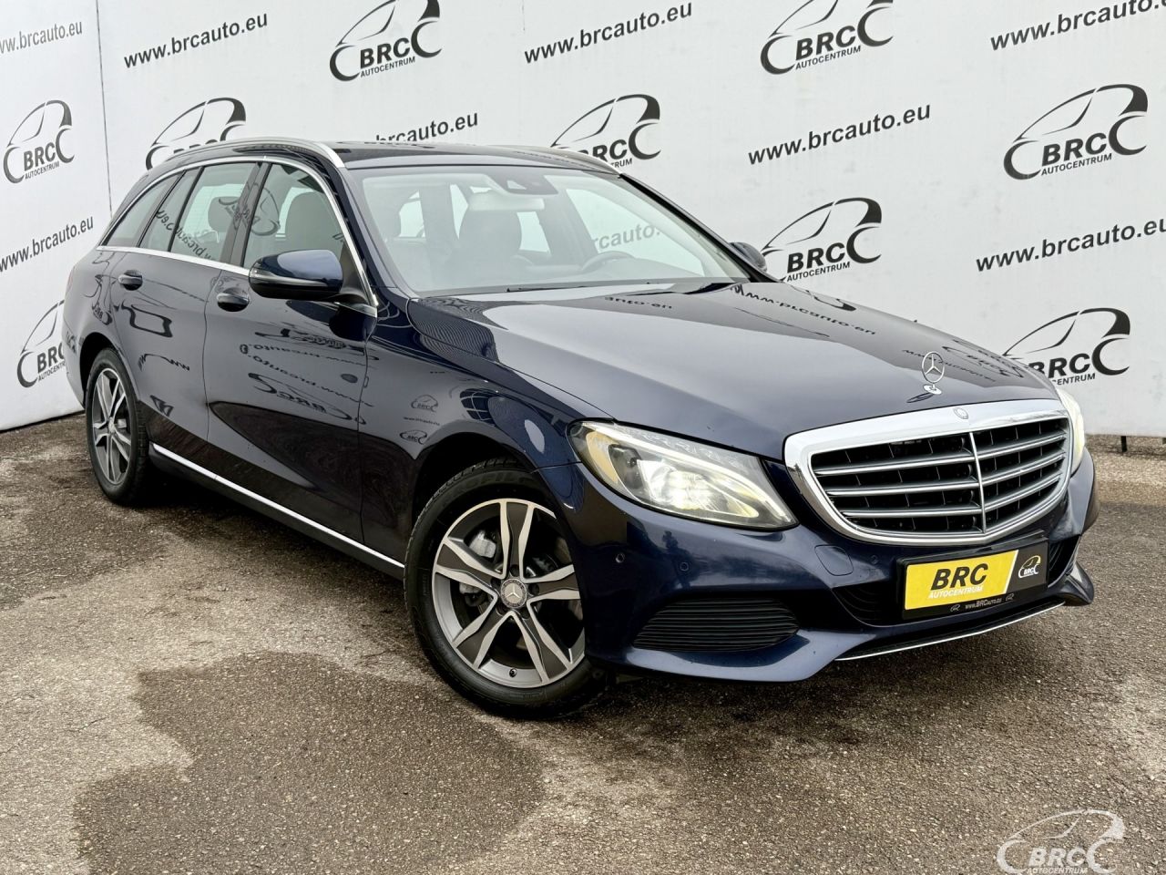 Mercedes-Benz C250 | 38