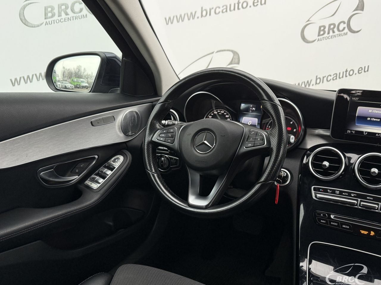 Mercedes-Benz C250 | 3