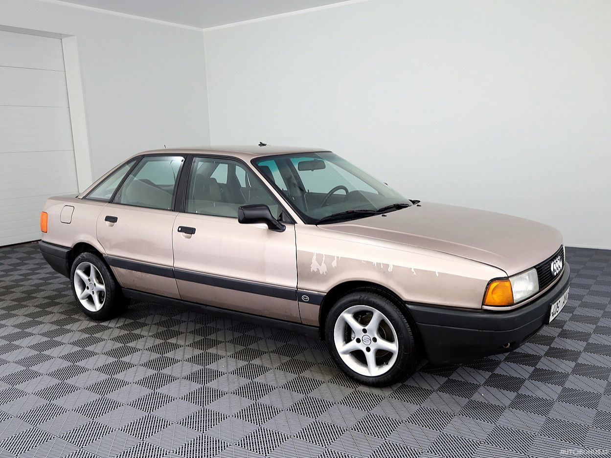 Audi 80, 1.8 l., Седан