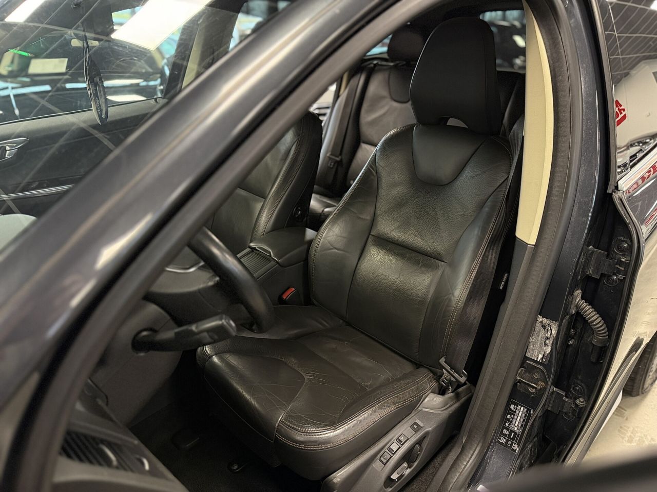 Volvo XC60 | 10