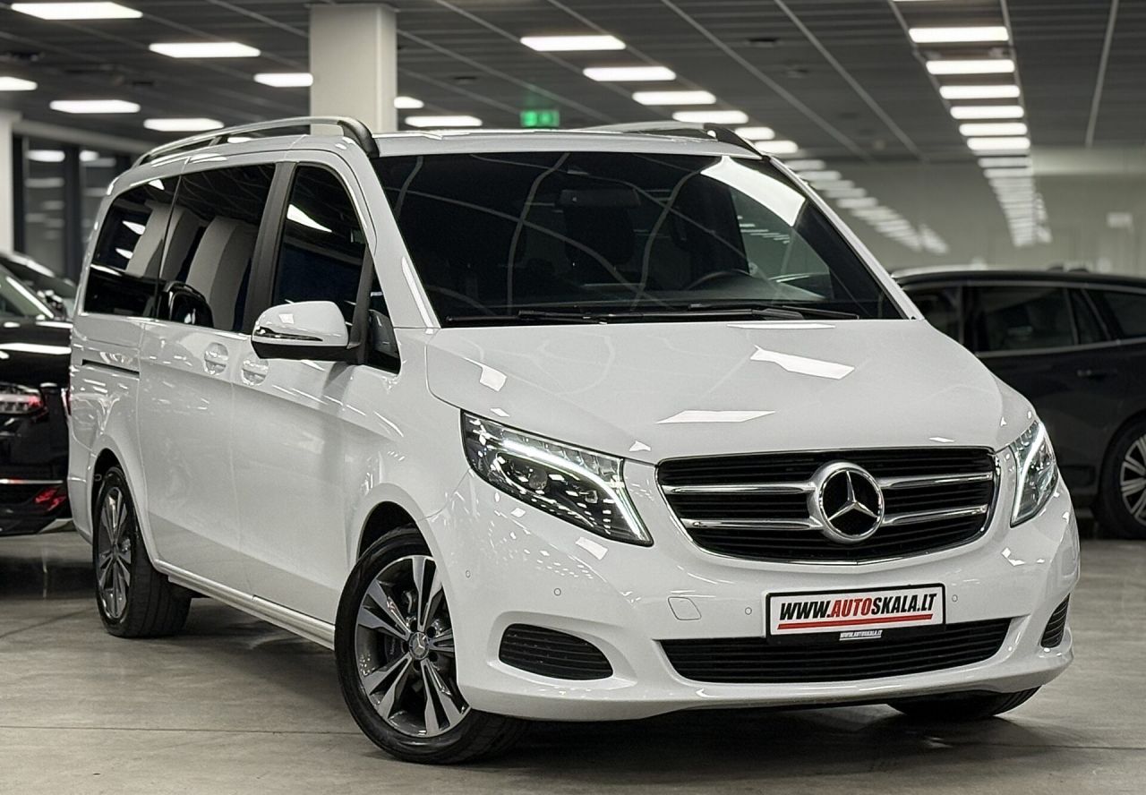 Mercedes-Benz V220 | 37