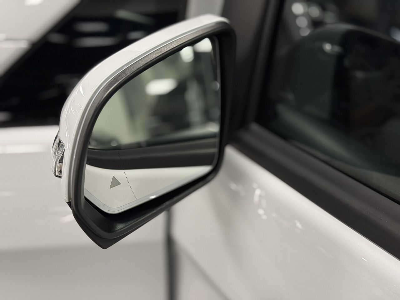 Mercedes-Benz V220 | 14