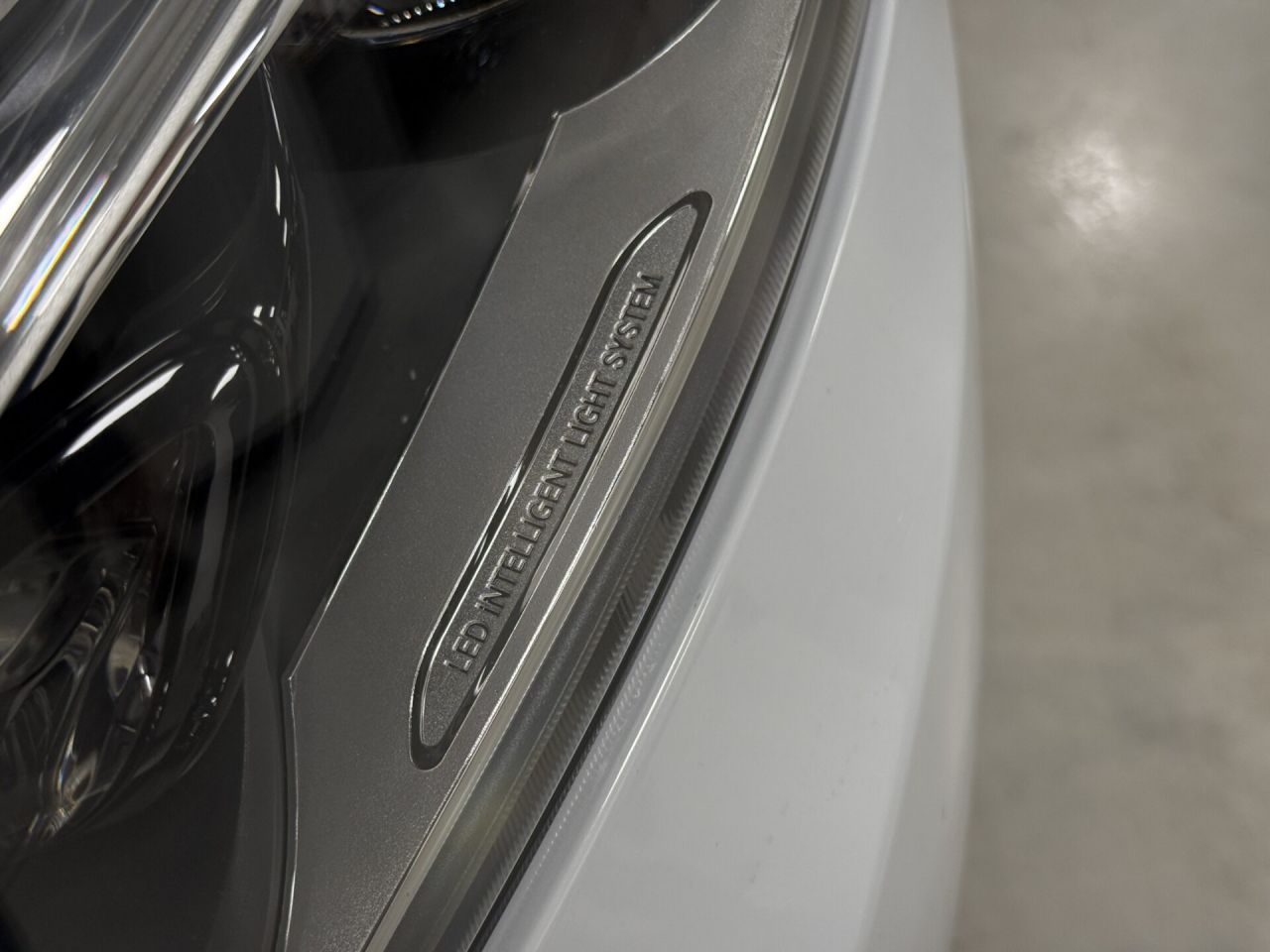 Mercedes-Benz V220 | 5