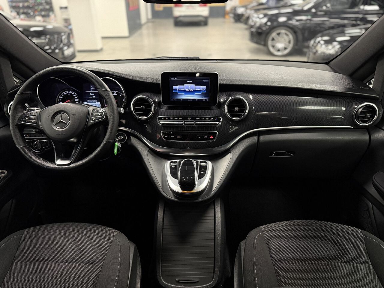 Mercedes-Benz V220 | 20