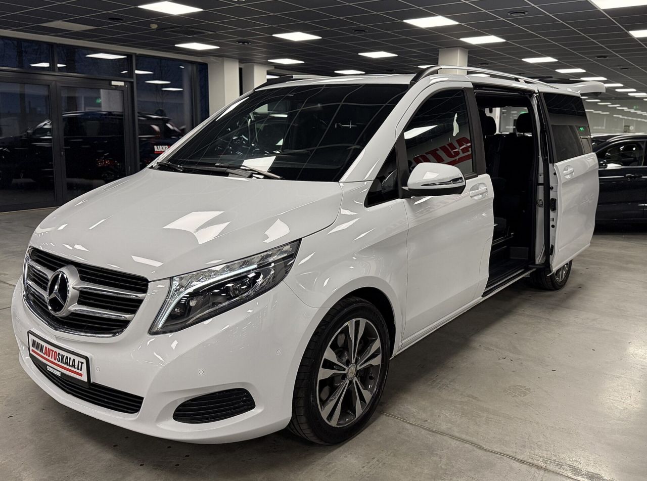 Mercedes-Benz V220 | 24