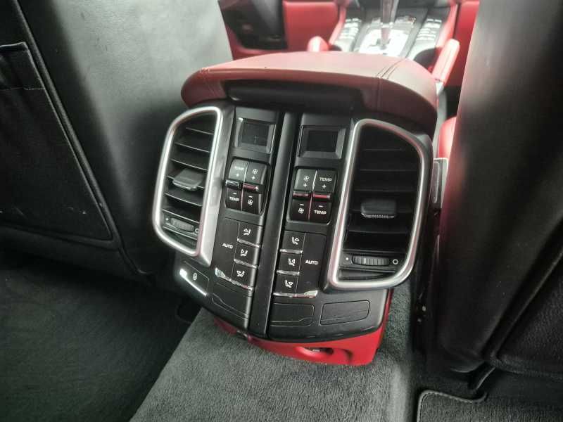 Porsche Cayenne | 23