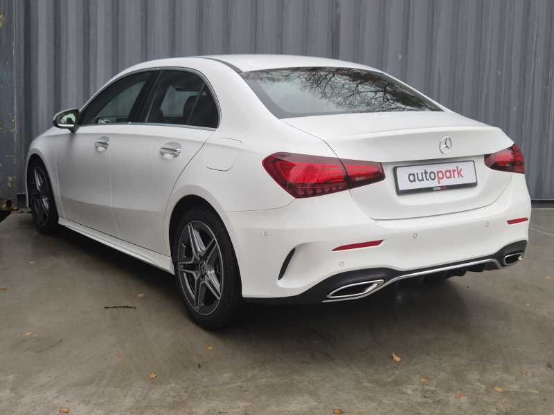 Mercedes-Benz A180 | 4