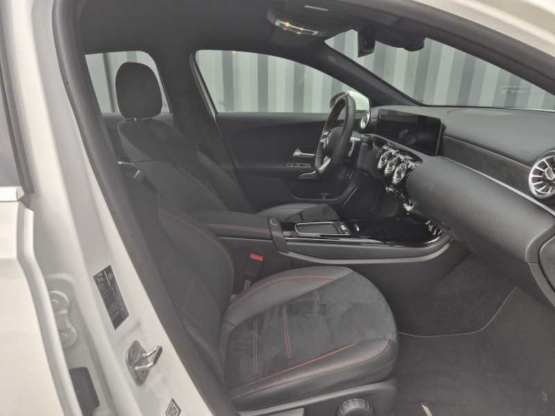 Mercedes-Benz A180 | 7