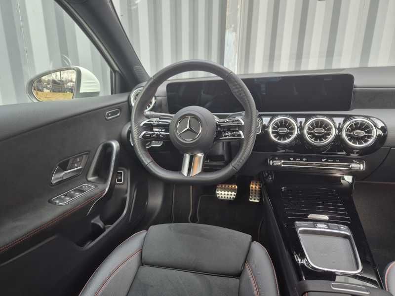 Mercedes-Benz A180 | 6