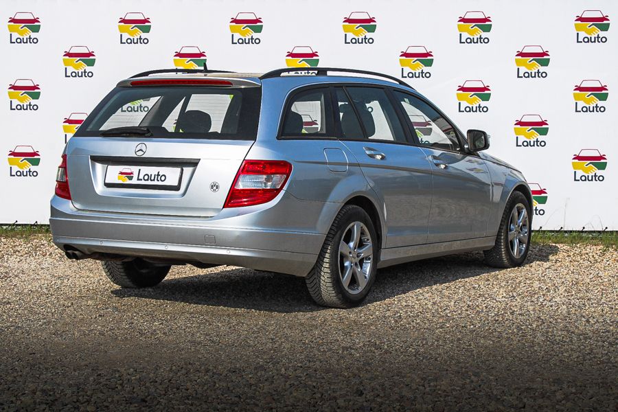 Mercedes-Benz C180 | 3