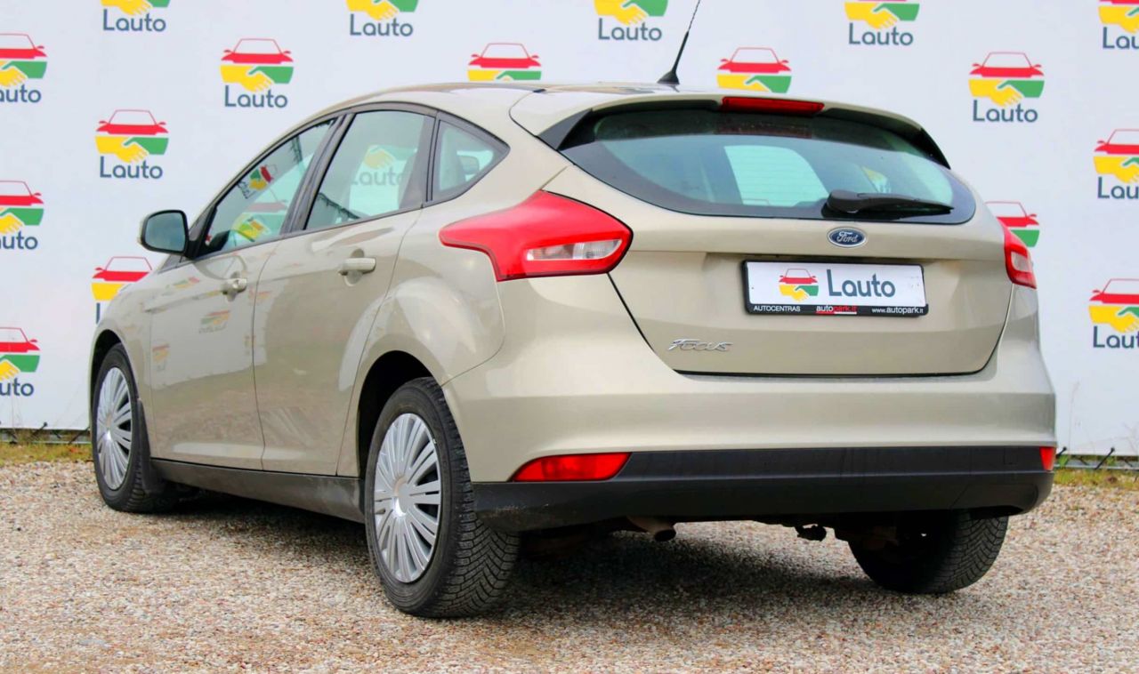 Ford Focus | 3
