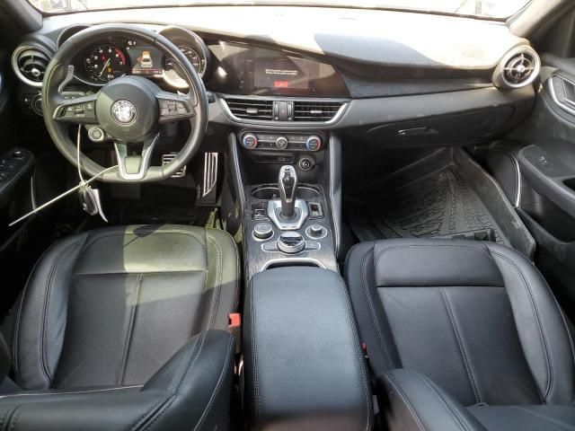 Alfa Romeo Giulia | 7