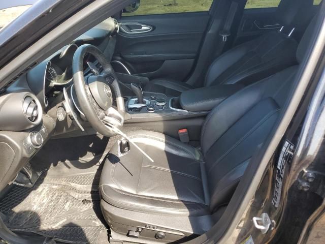 Alfa Romeo Giulia | 6