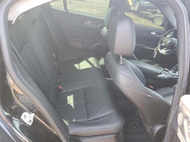 Alfa Romeo Giulia | 9