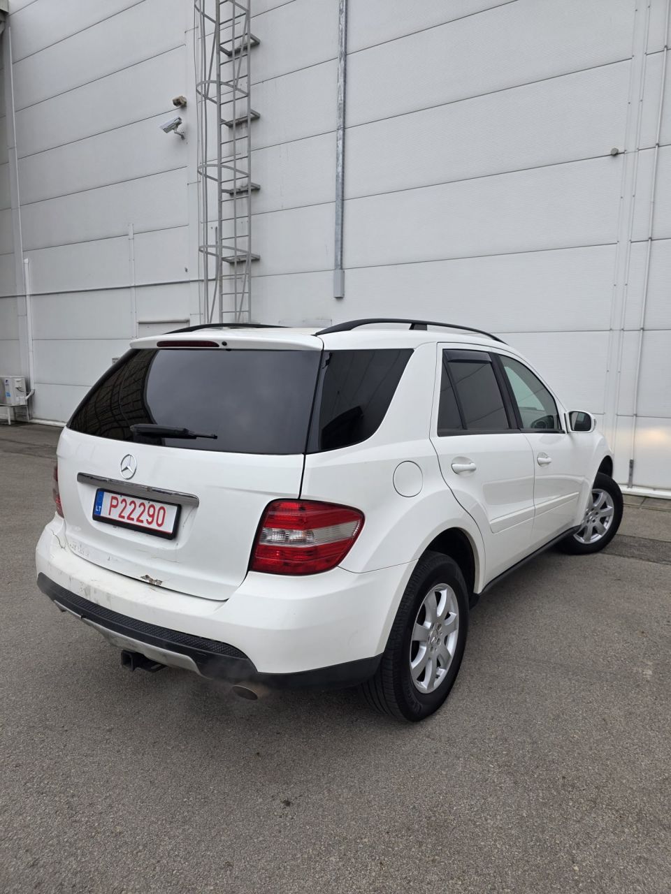 Mercedes-Benz ML350 | 6