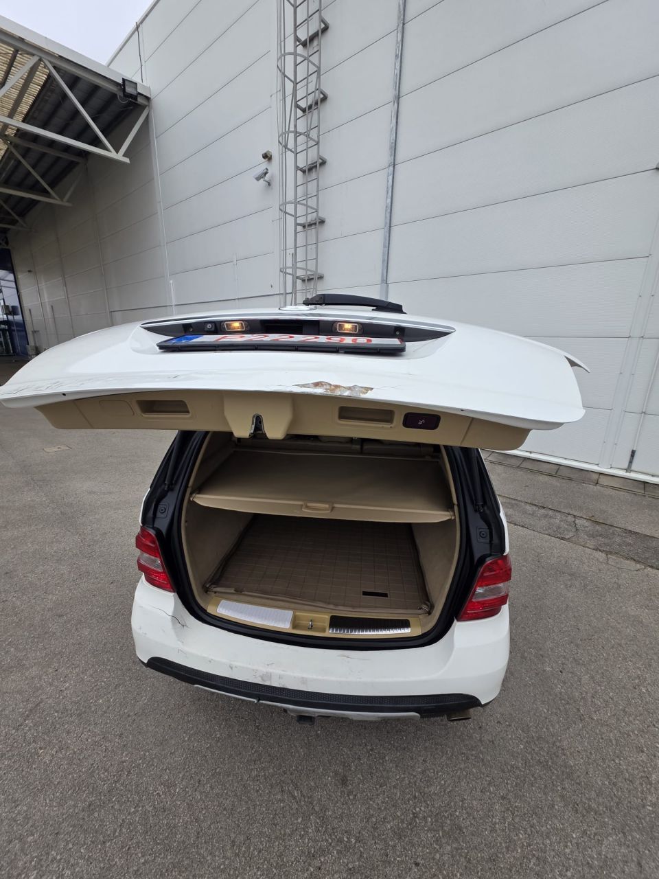 Mercedes-Benz ML350 | 3