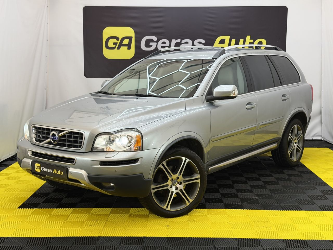 Volvo XC90, visureigis