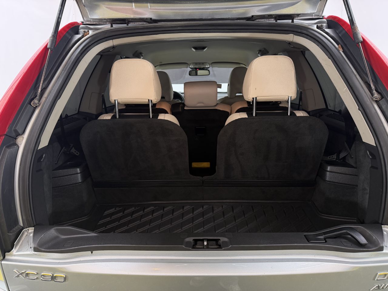 Volvo XC90 | 11