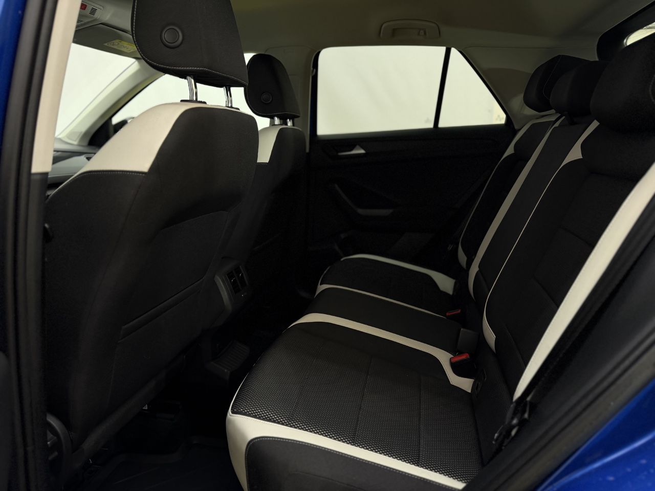 Volkswagen T-Roc | 10