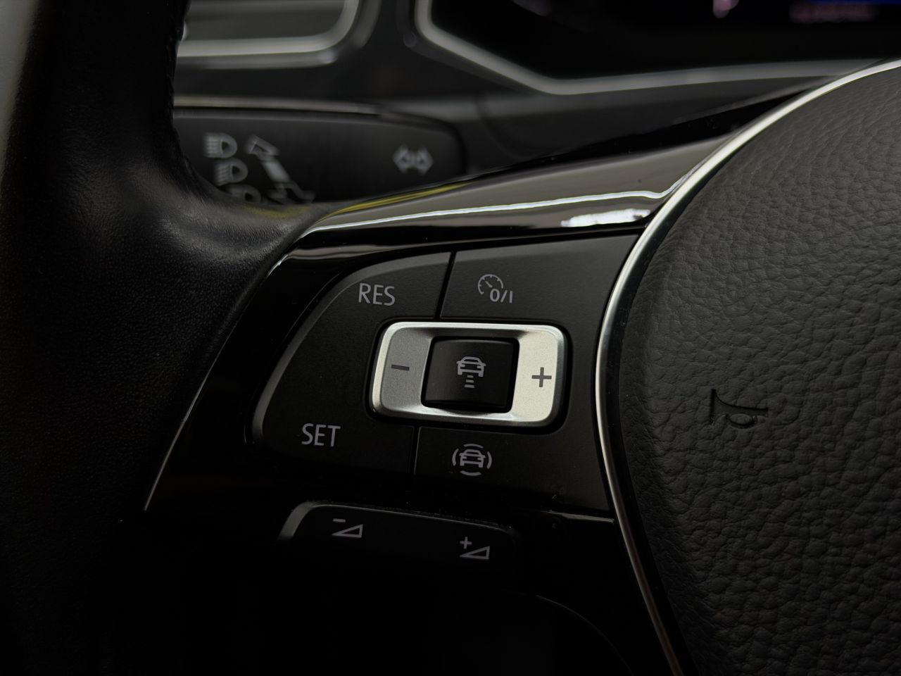 Volkswagen T-Roc | 23