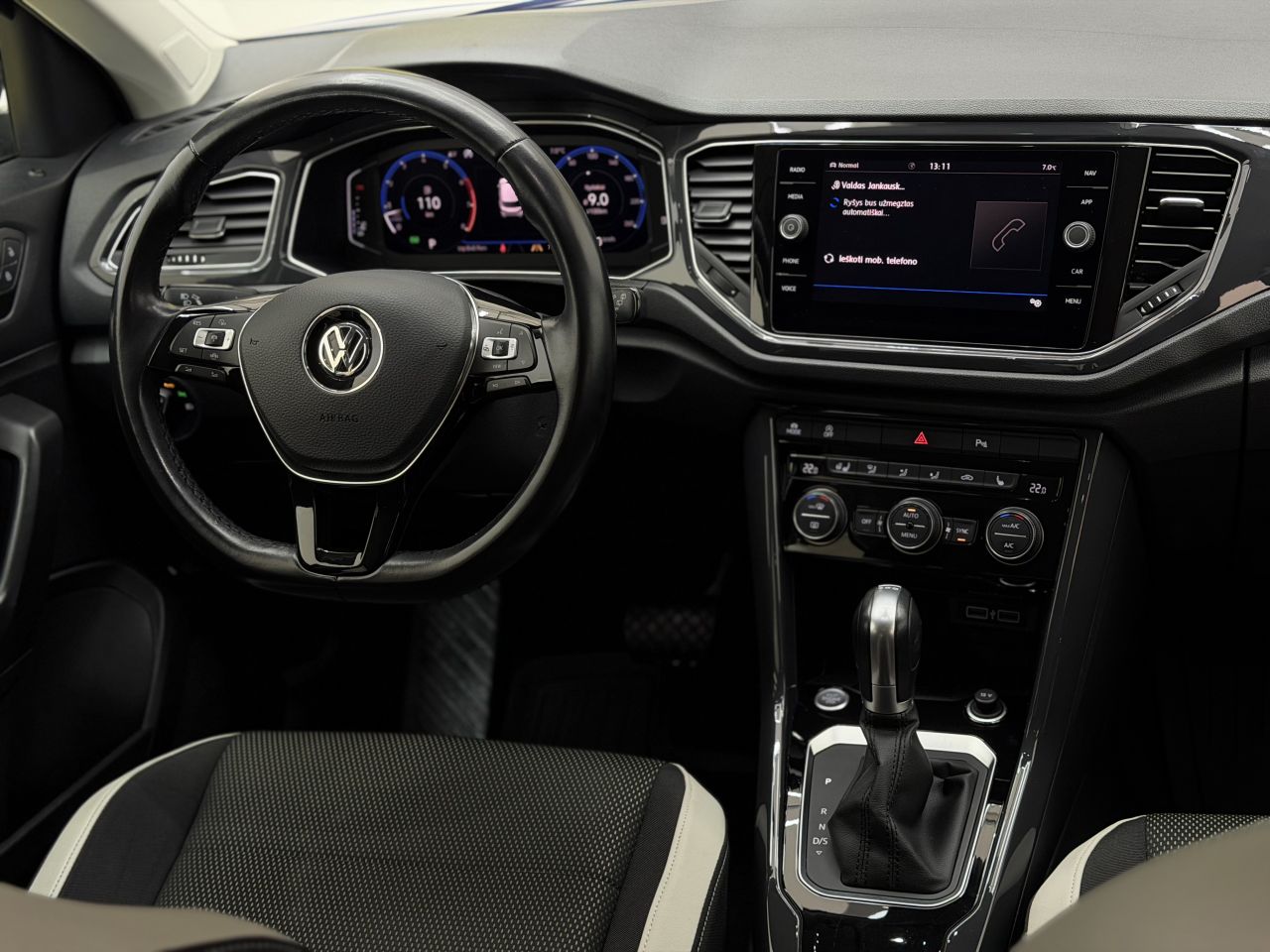 Volkswagen T-Roc | 15