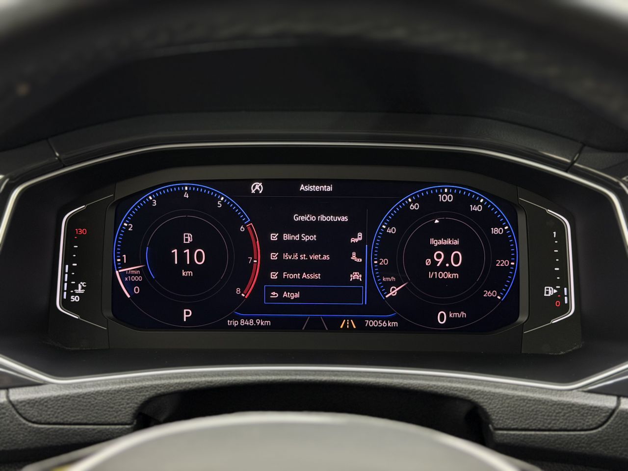 Volkswagen T-Roc | 24