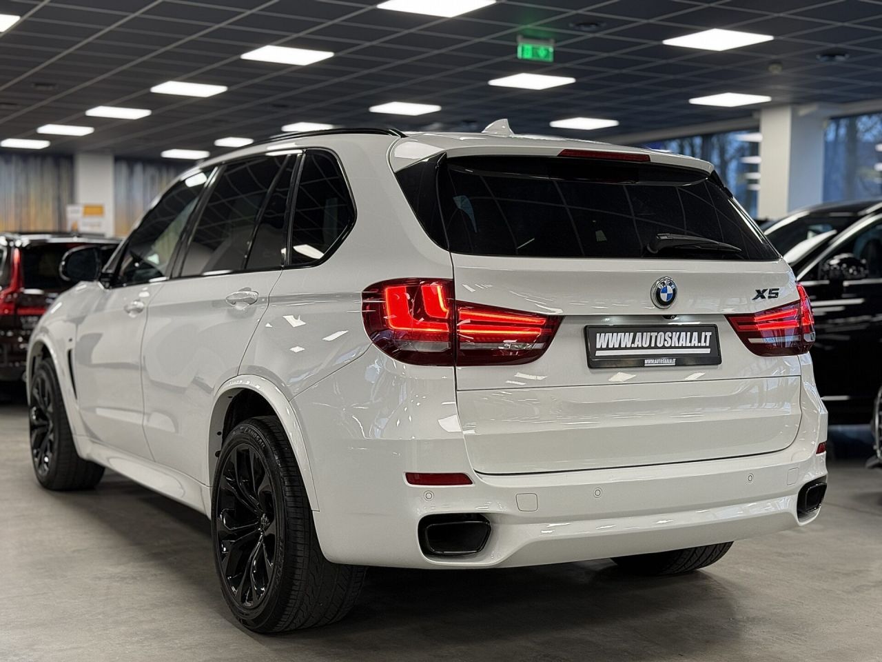 BMW X5 | 30