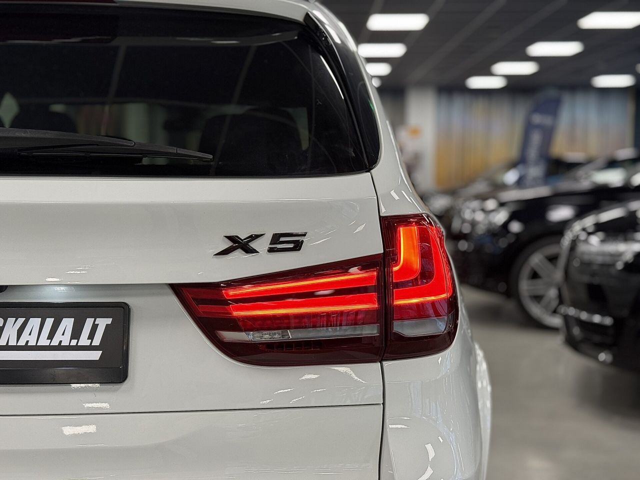 BMW X5 | 6