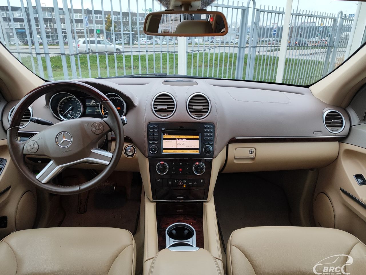 Mercedes-Benz GL450 | 3