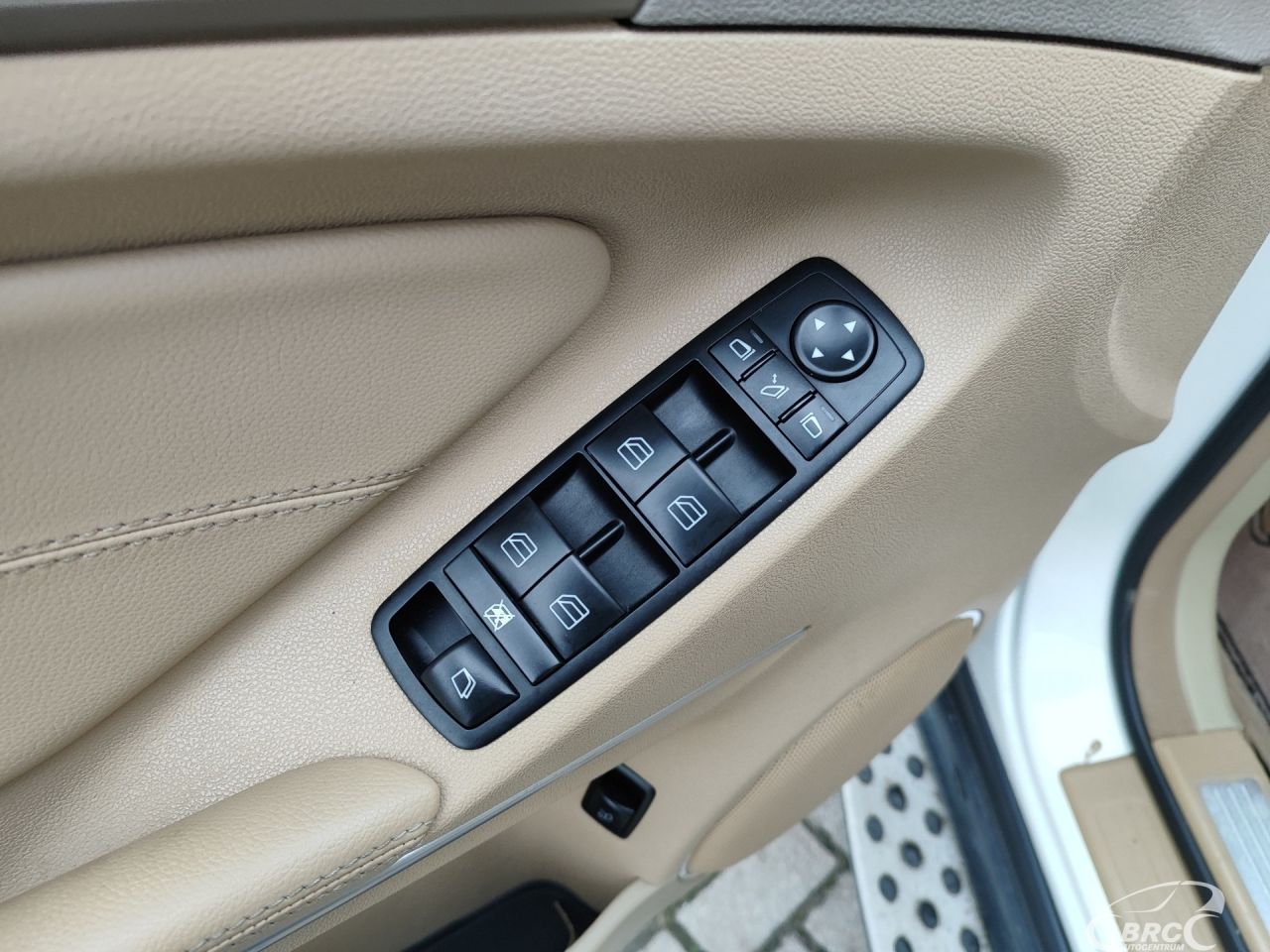 Mercedes-Benz GL450 | 18