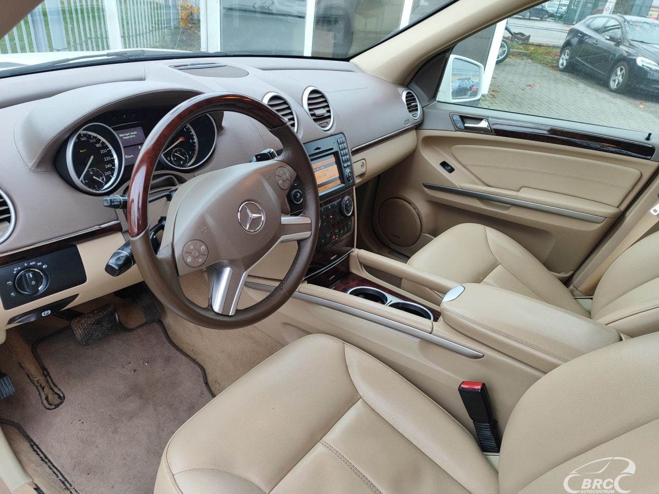 Mercedes-Benz GL450 | 20