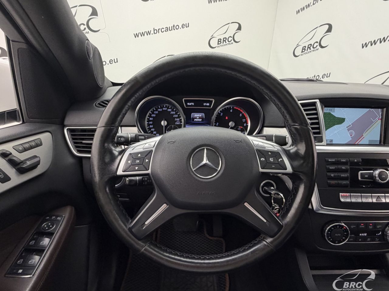 Mercedes-Benz ML350 | 29