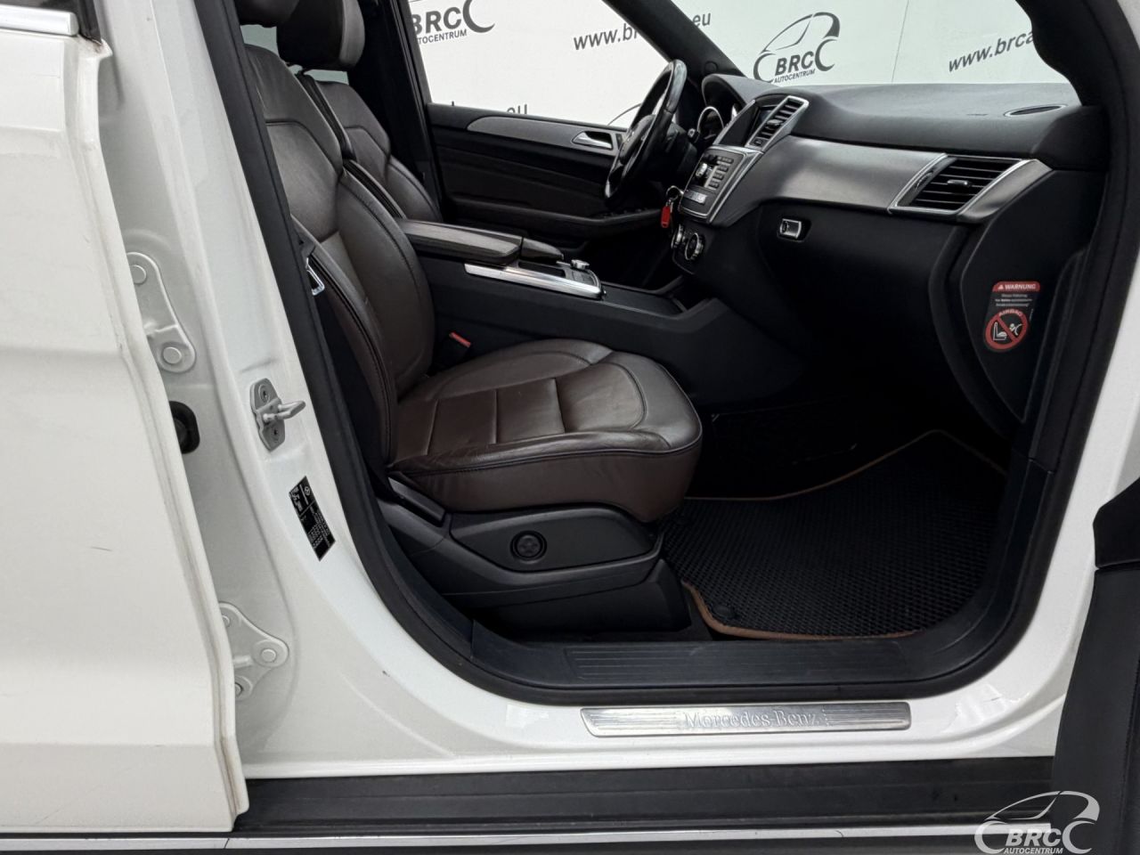 Mercedes-Benz ML350 | 5