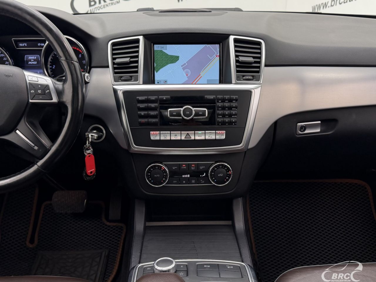 Mercedes-Benz ML350 | 14