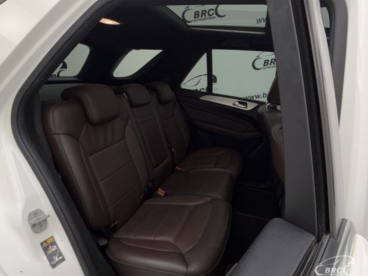 Mercedes-Benz ML350 | 11