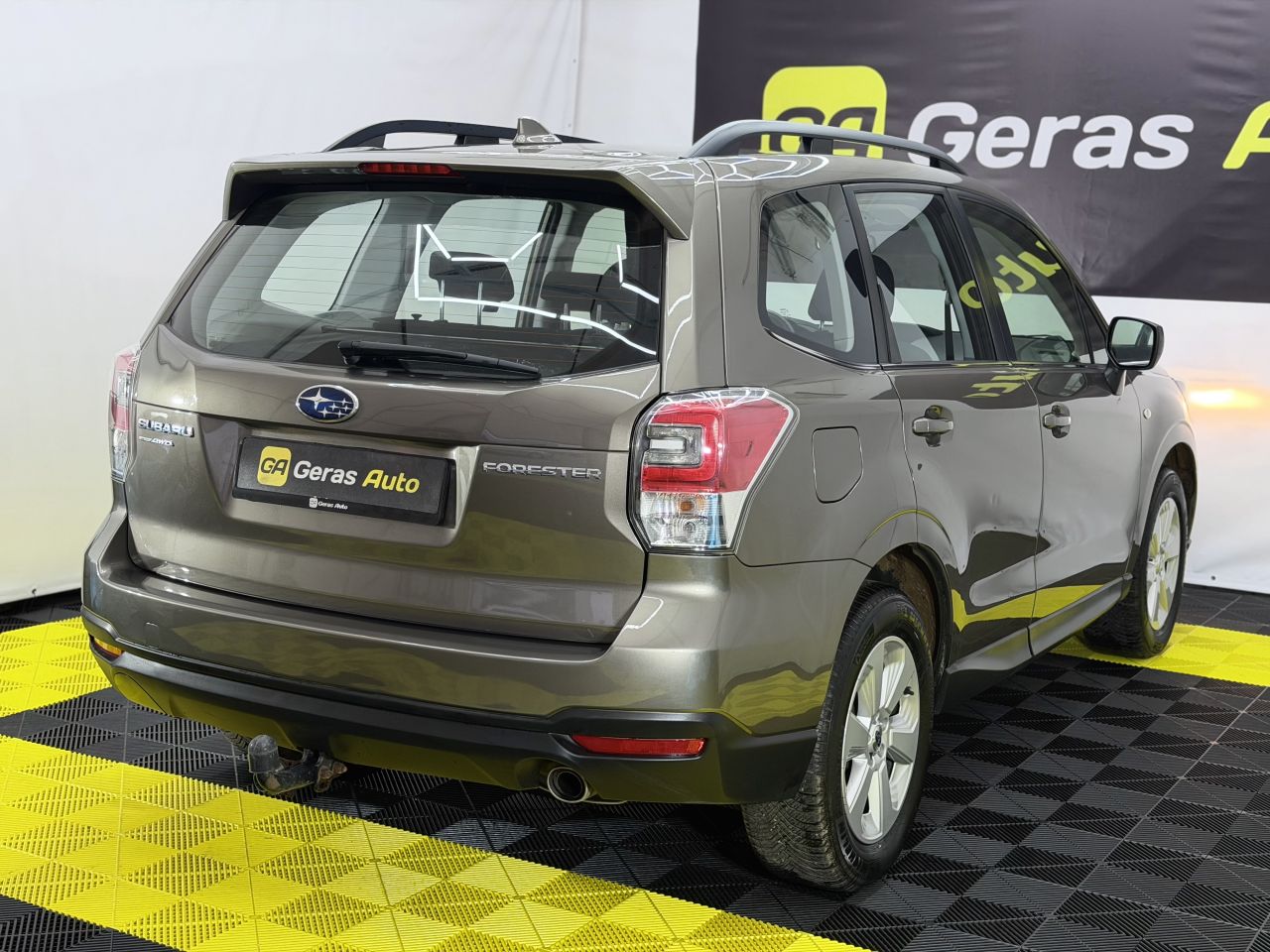 Subaru Forester | 5