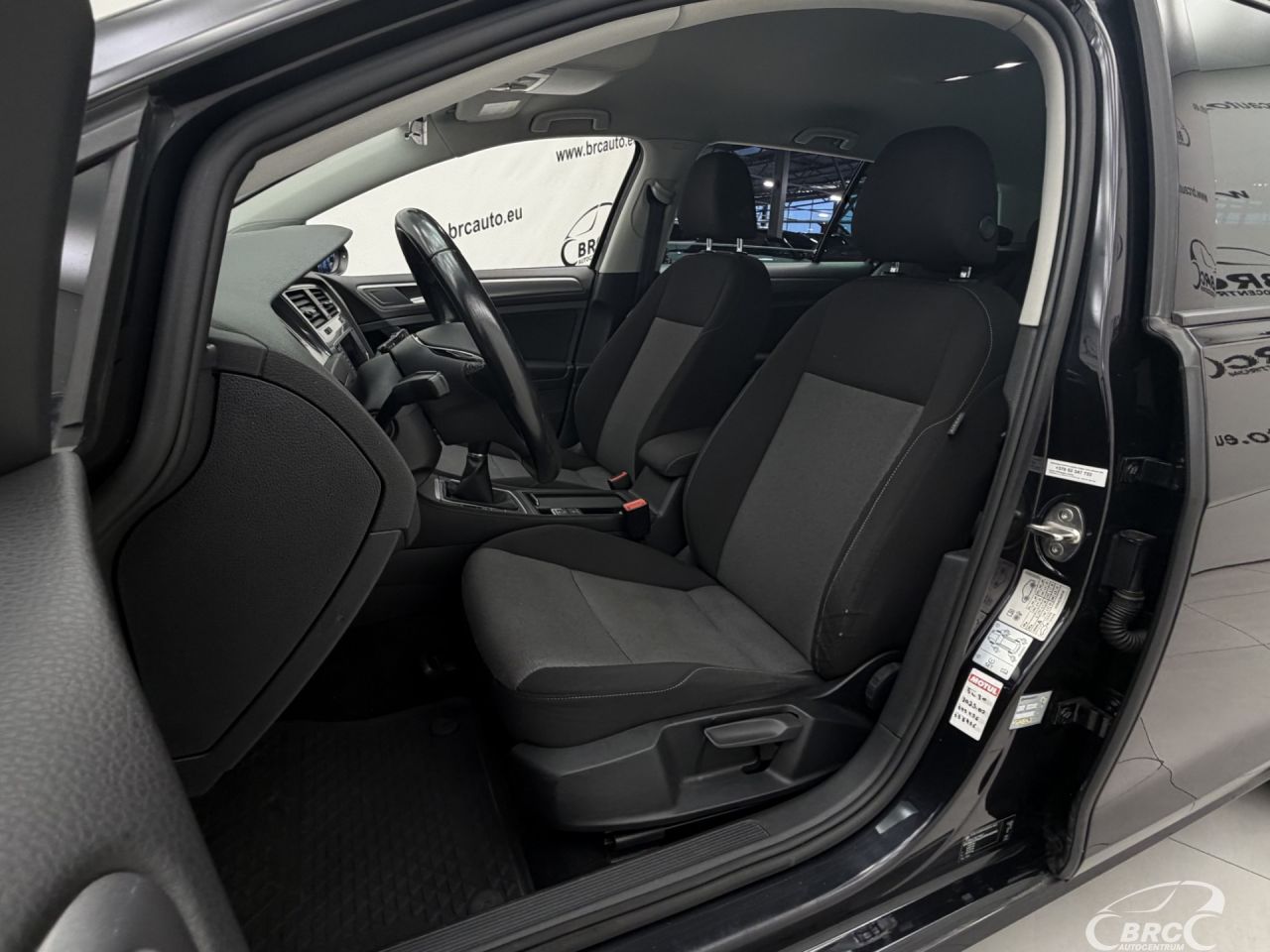 Volkswagen Golf | 40