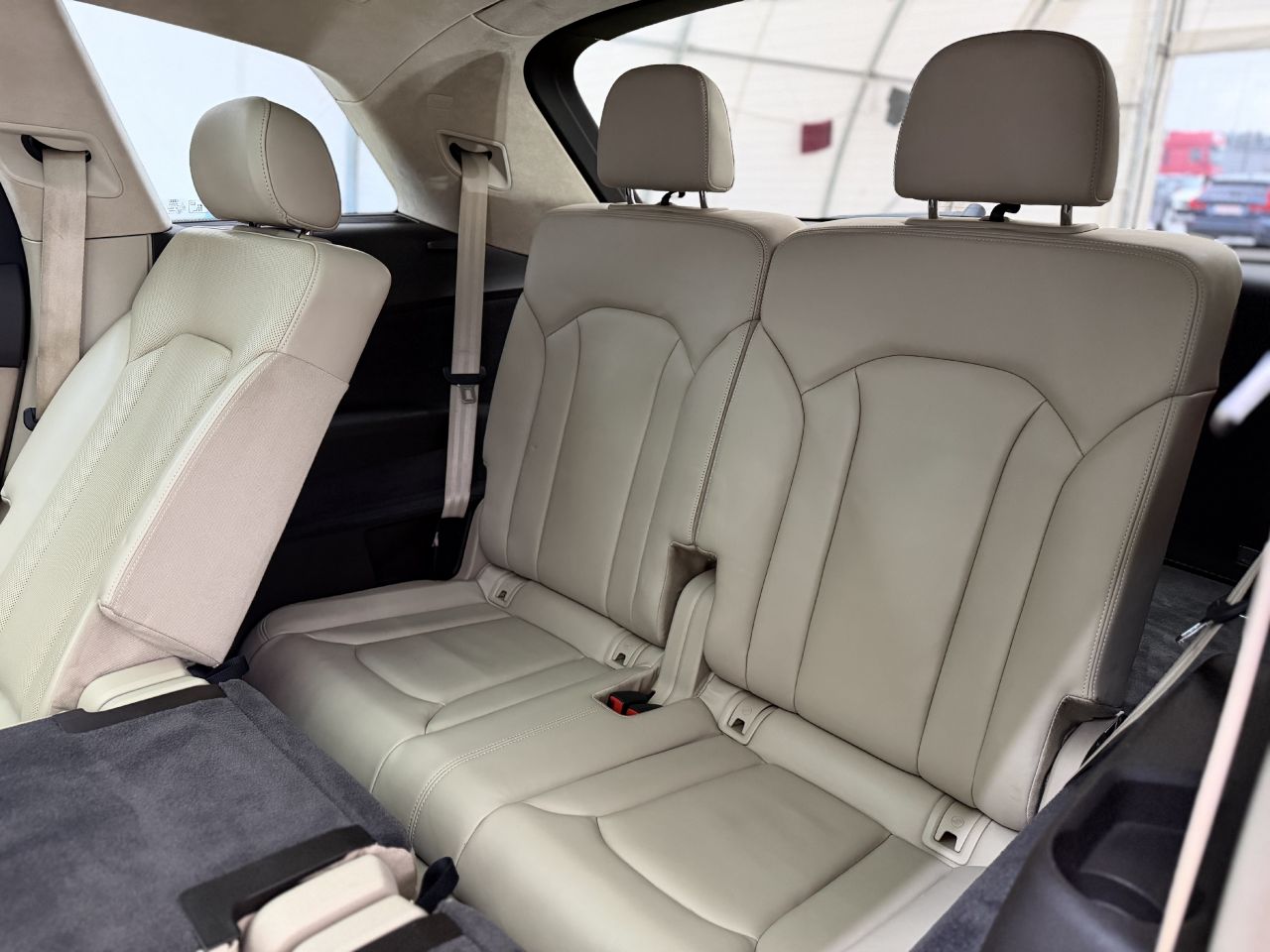 Audi Q7 | 11