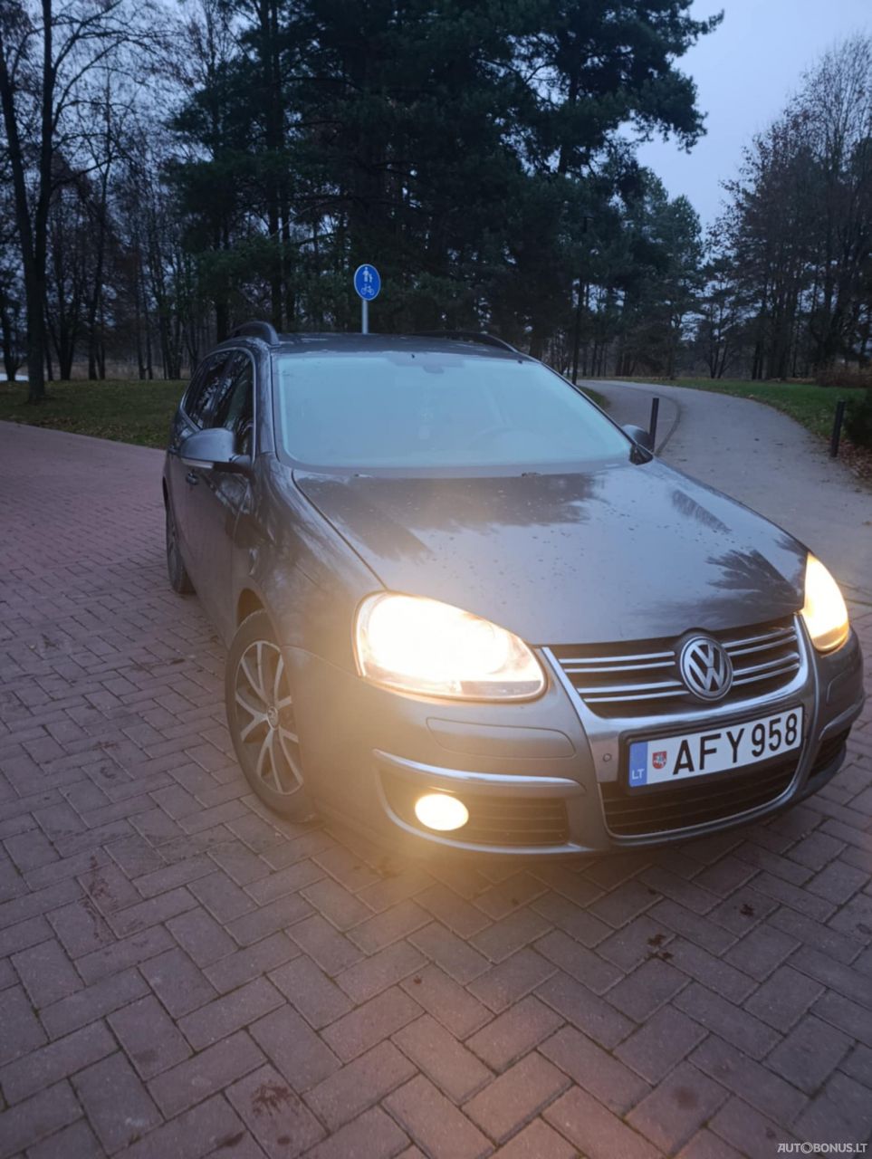Volkswagen Golf | 4