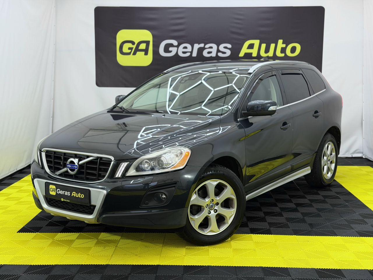 Volvo XC60, visureigis