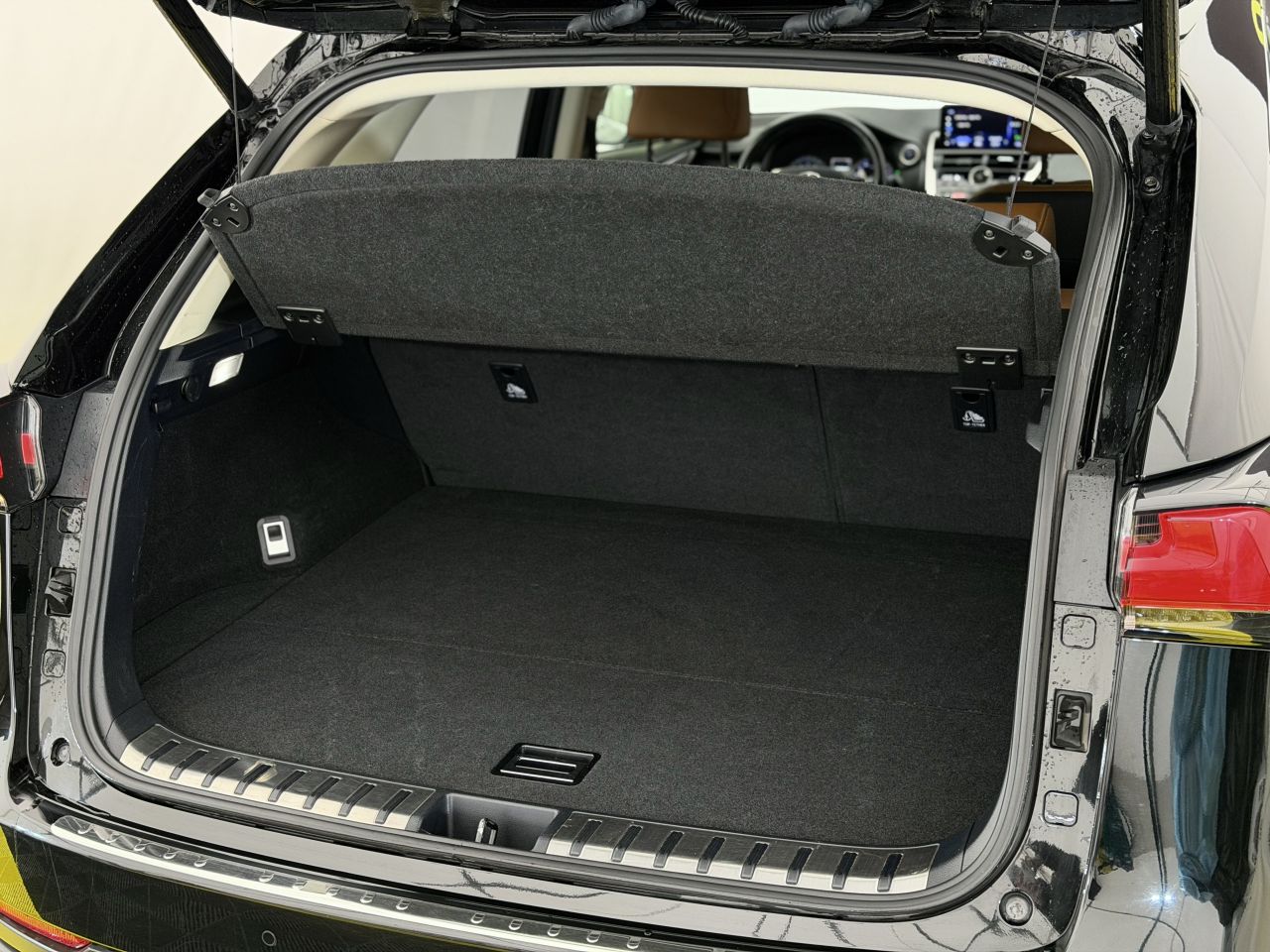 Lexus NX 300h | 12